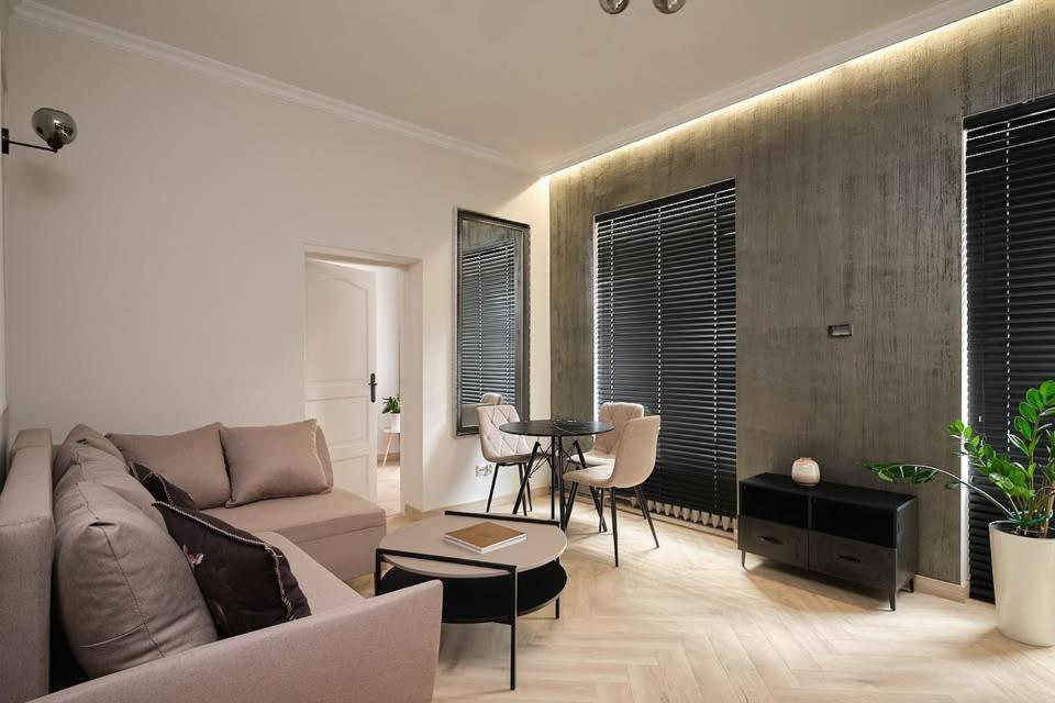Apartament Stylish In The